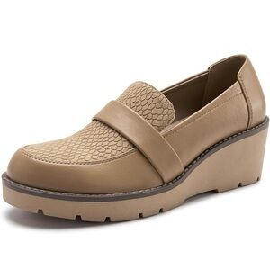 Athlefit Women's Tan Loafers 8.5 New in box